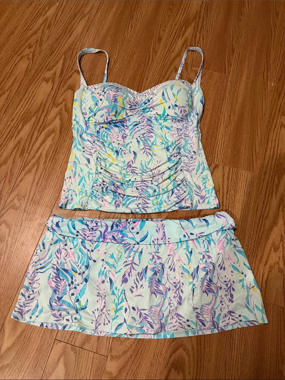 Lilly Pulitzer Hibiscus Tankini Set in Blue Oasis Tint. Size 16.